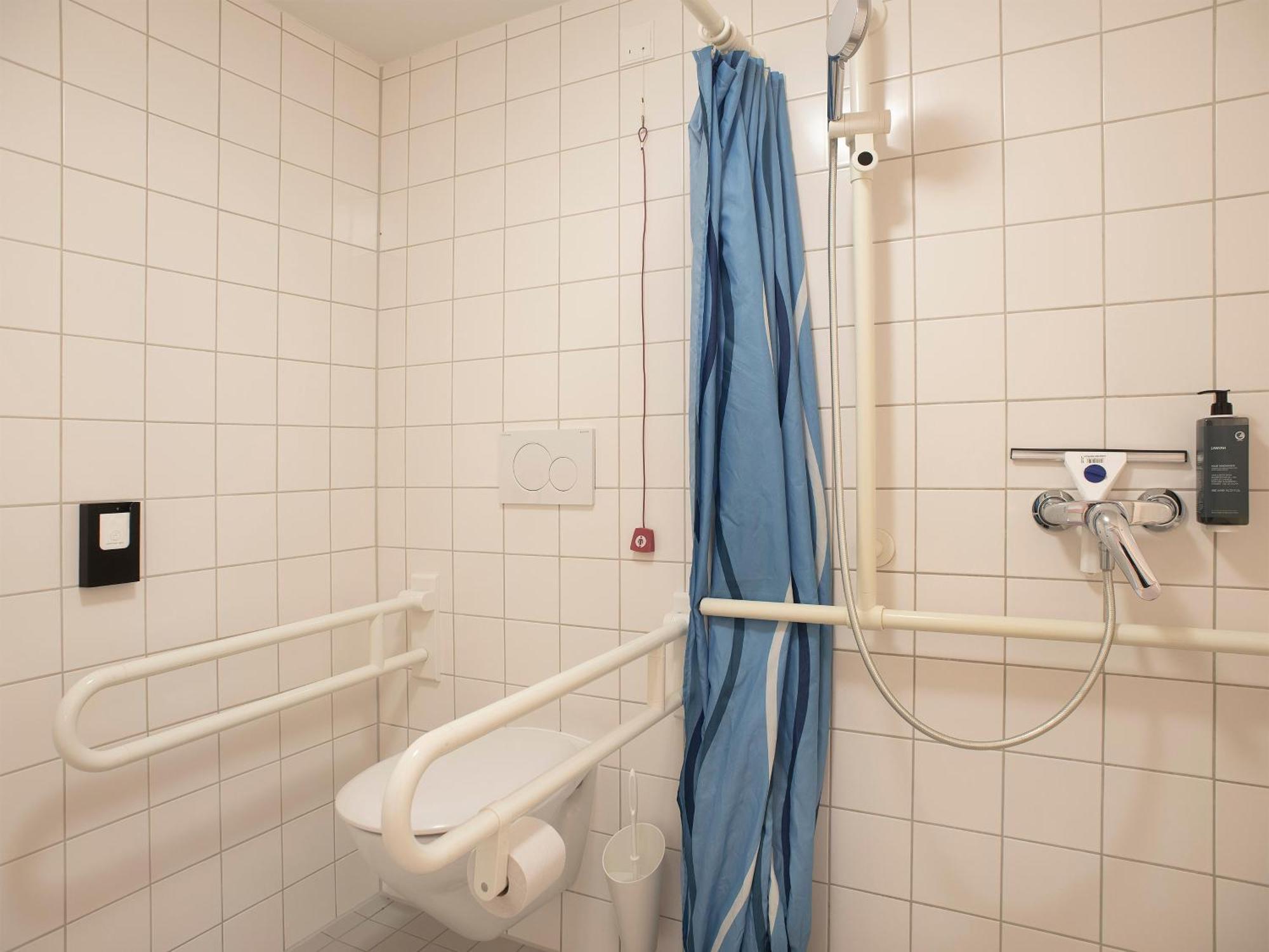 B&B Hotel Rostock-Broderstorf 외부 사진