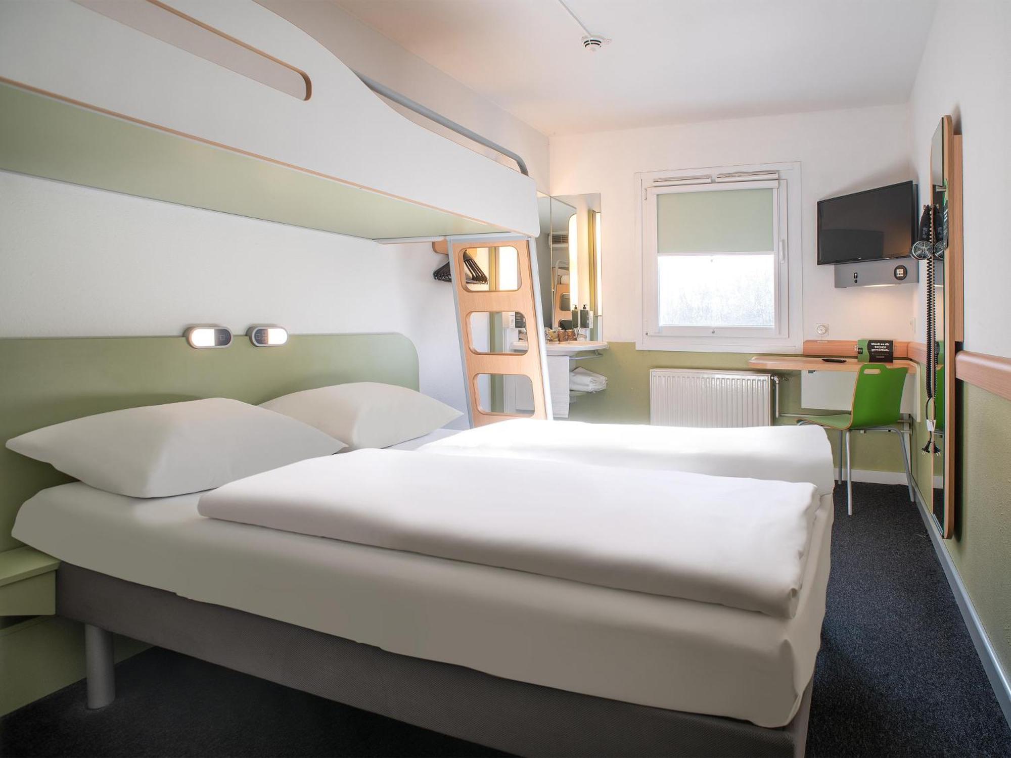B&B Hotel Rostock-Broderstorf 외부 사진