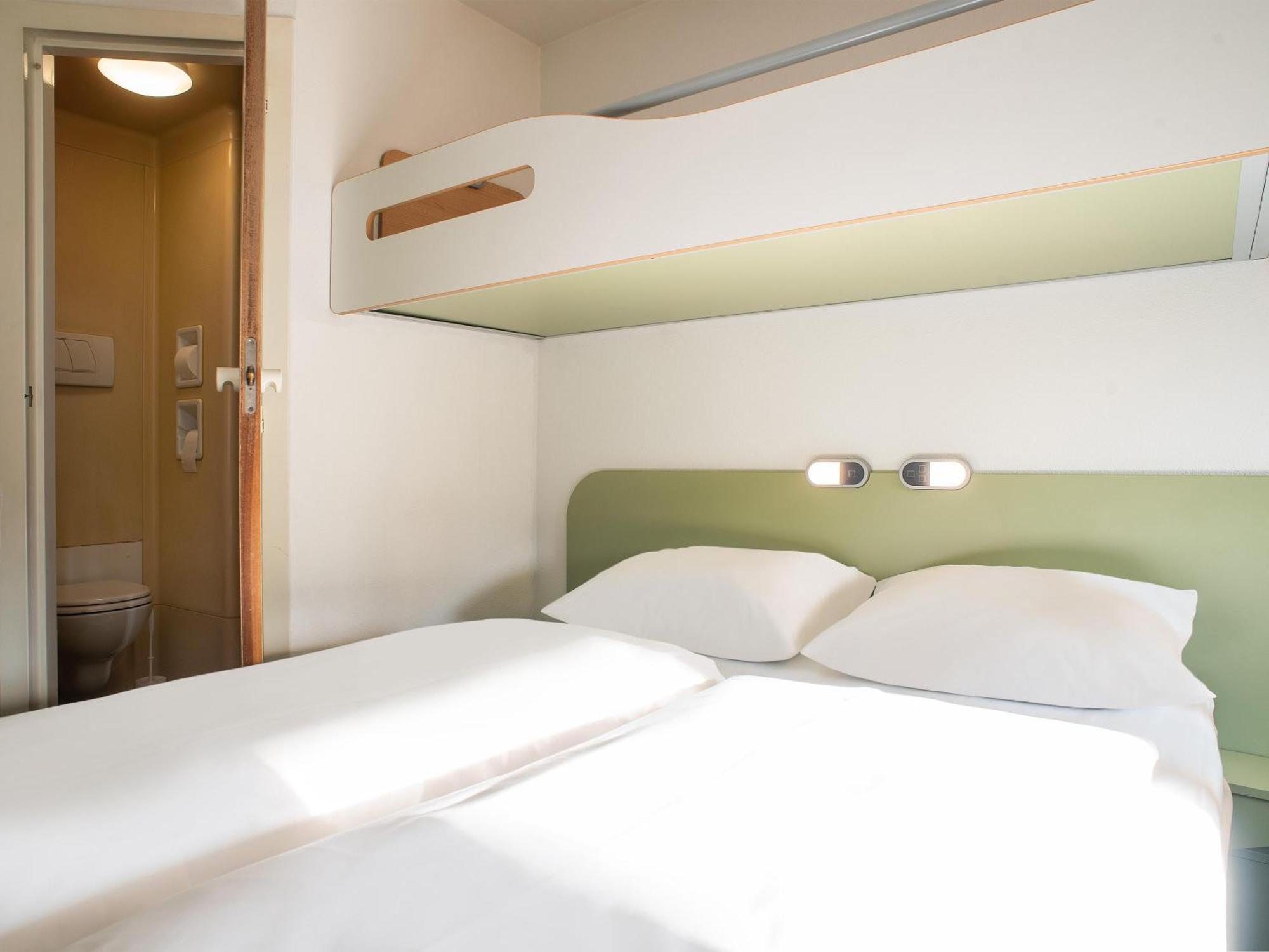 B&B Hotel Rostock-Broderstorf 외부 사진