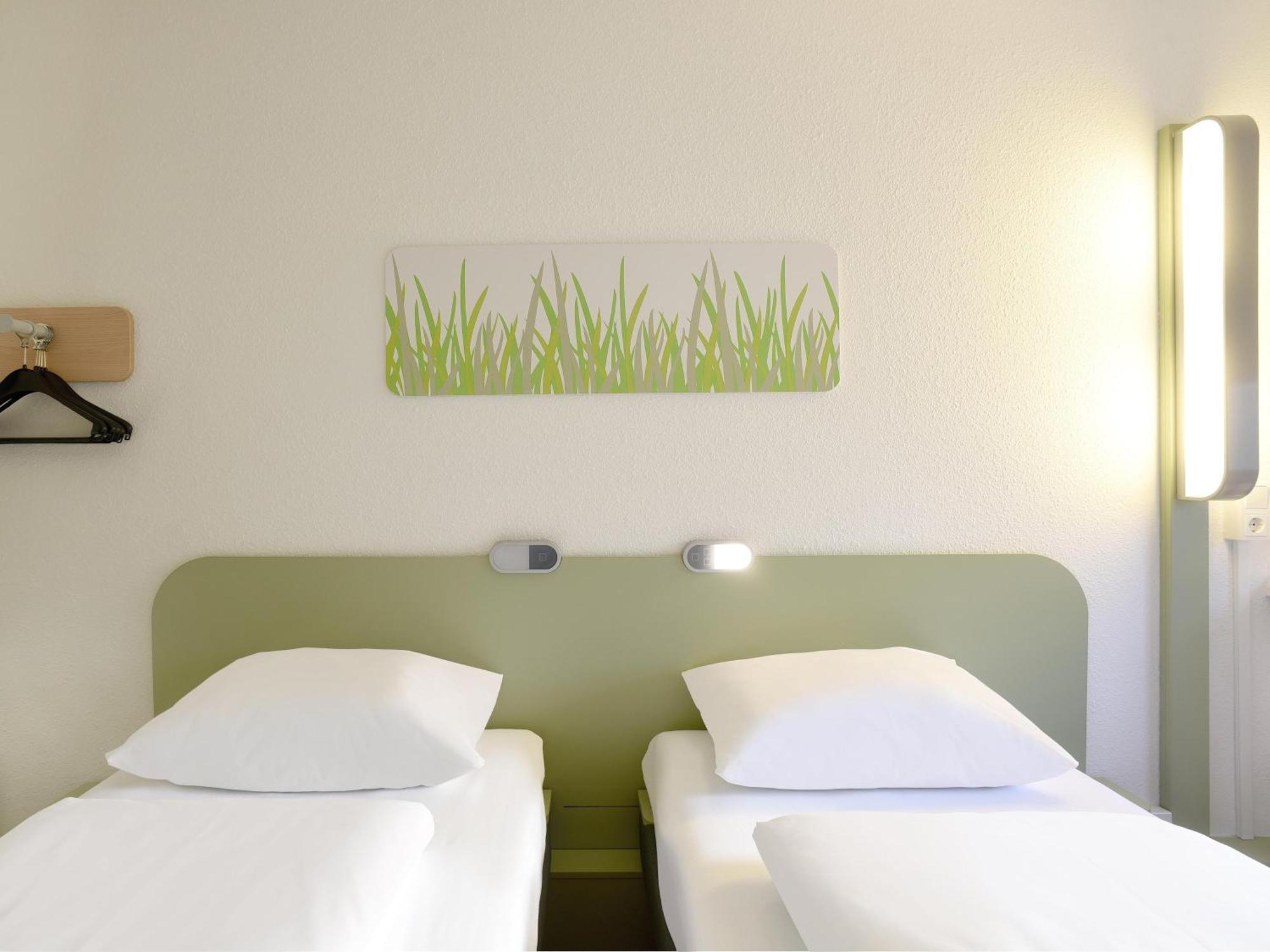 B&B Hotel Rostock-Broderstorf 외부 사진