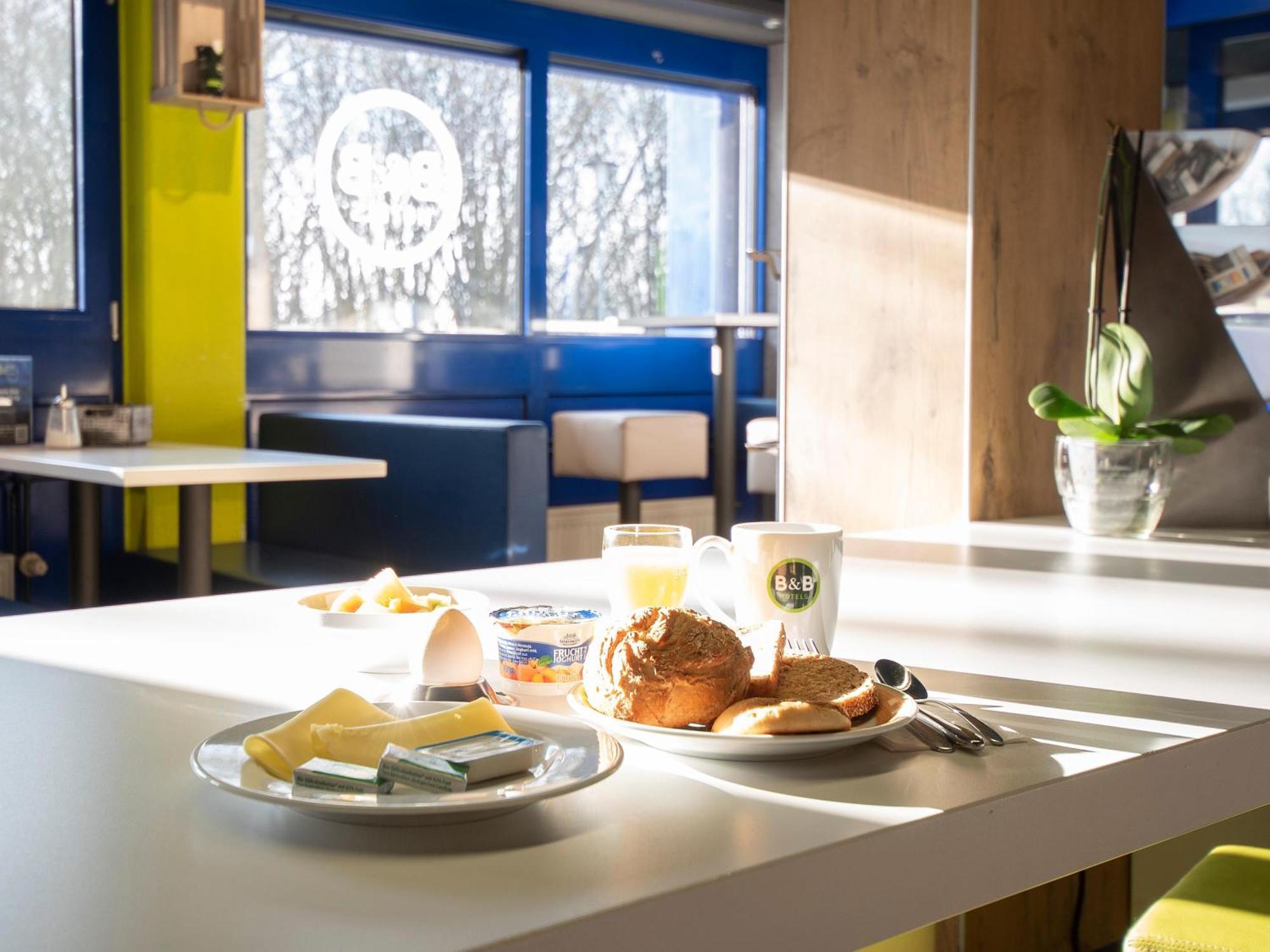 B&B Hotel Rostock-Broderstorf 외부 사진